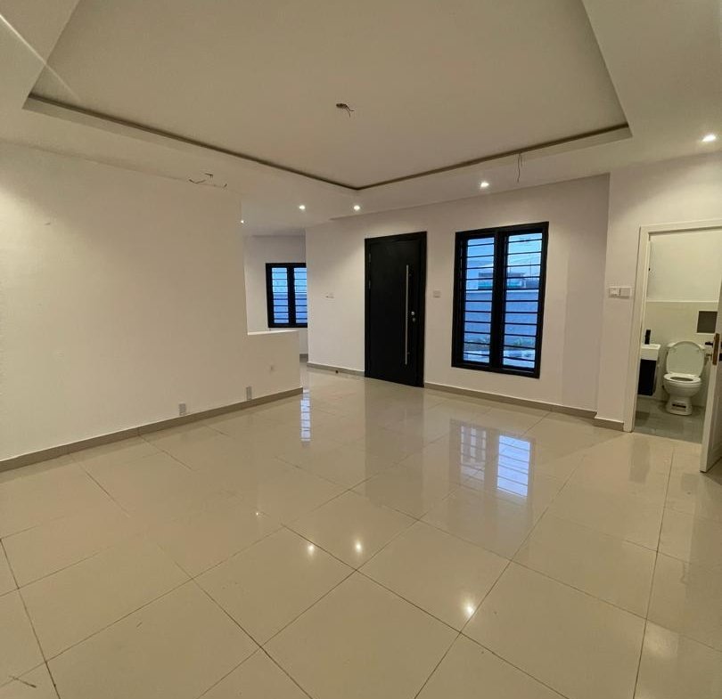 Spacious 1 Bedroom Flat for Sale in Lekki Phase 1, Lagos