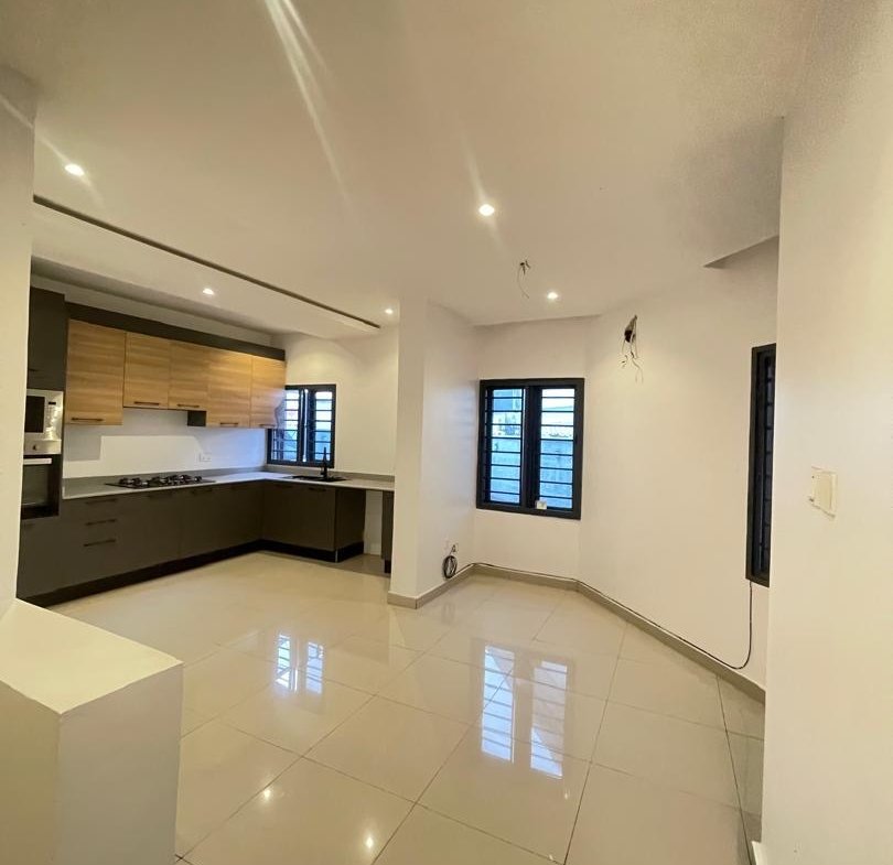 Spacious 1 Bedroom Flat for Sale in Lekki Phase 1, Lagos