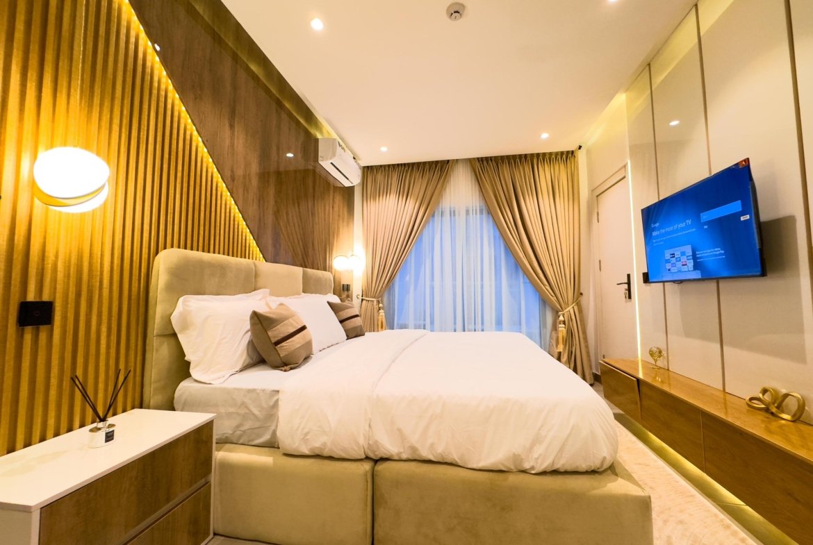 2 Bedroom Luxury Short Let flat For Rent in Lekki Phase 1