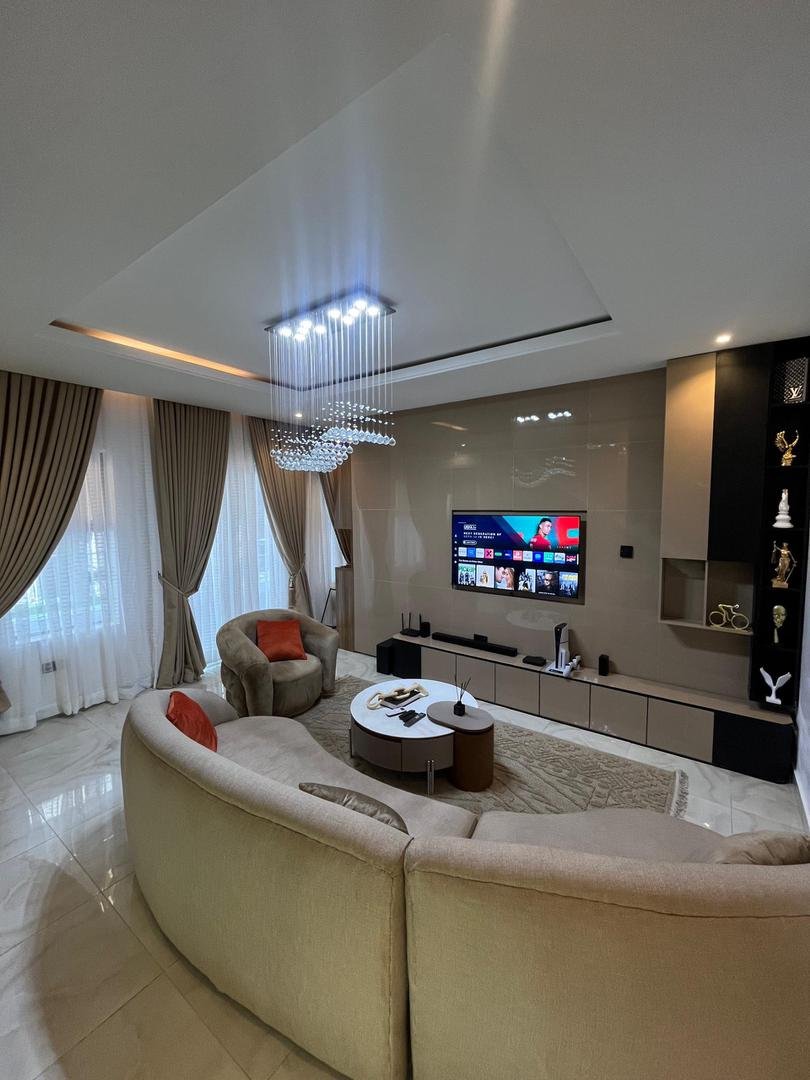 2 Bedroom Penthouse Shortlet for Rent in Lekki Phase 1