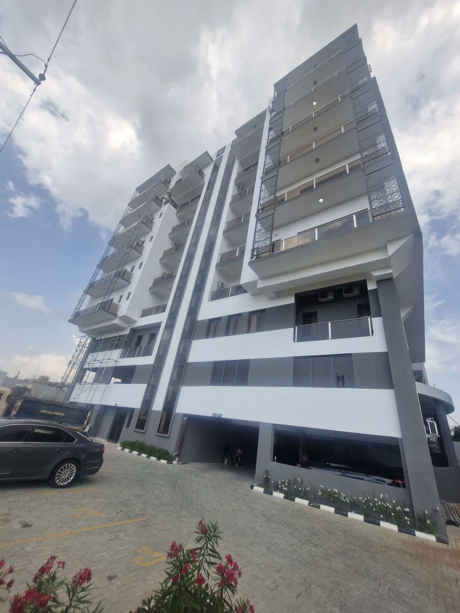 Luxury 3 Bedroom Apartment with BQ for Sale in Lekki Phase 1