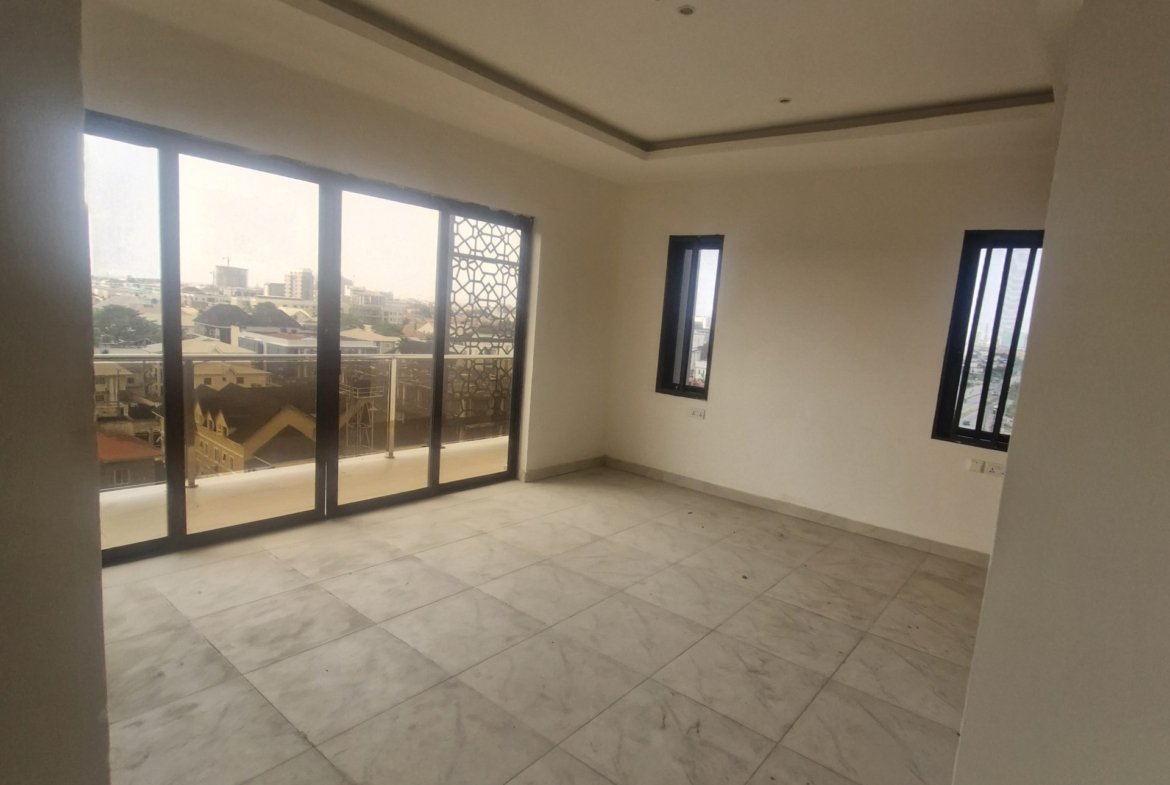 Luxury 3 Bedroom Apartment with BQ for Sale in Lekki Phase 1
