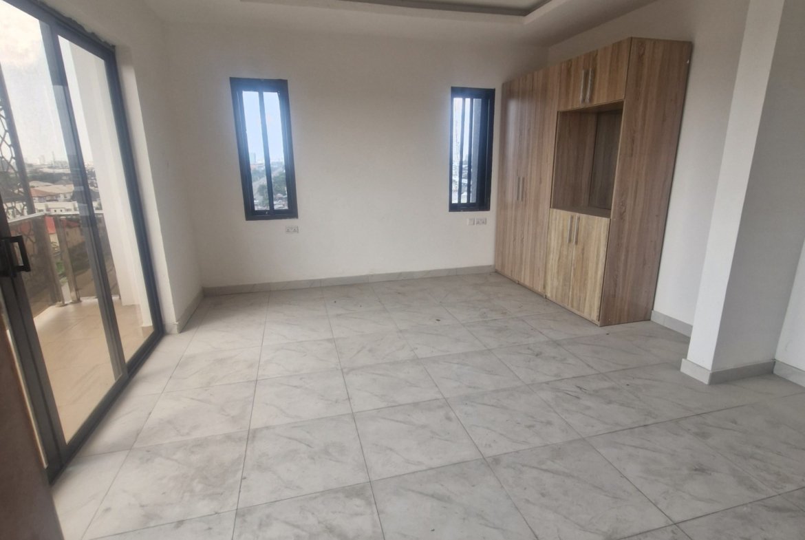 Luxury 3 Bedroom Apartment with BQ for Sale in Lekki Phase 1