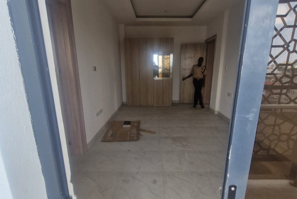 Luxury 3 Bedroom Apartment with BQ for Sale in Lekki Phase 1