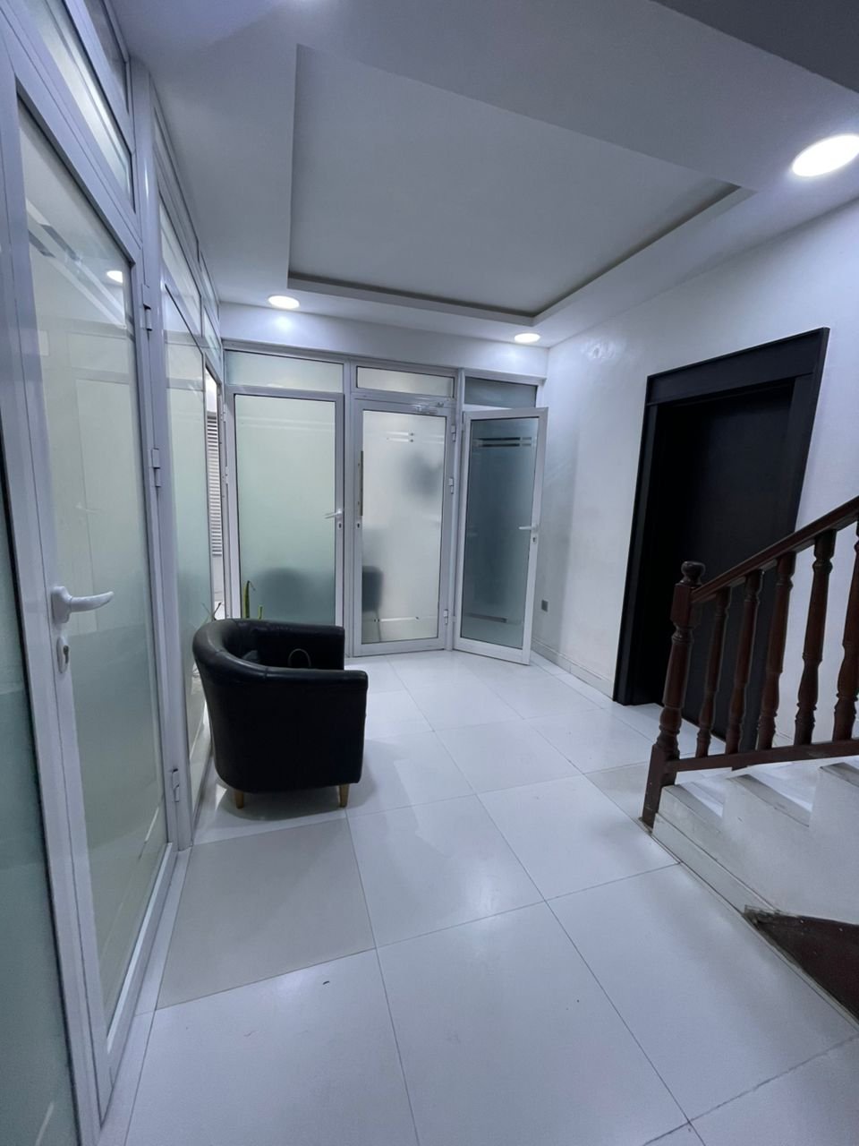 3 Room Office Space for Rent in Lekki Phase 1, Lagos