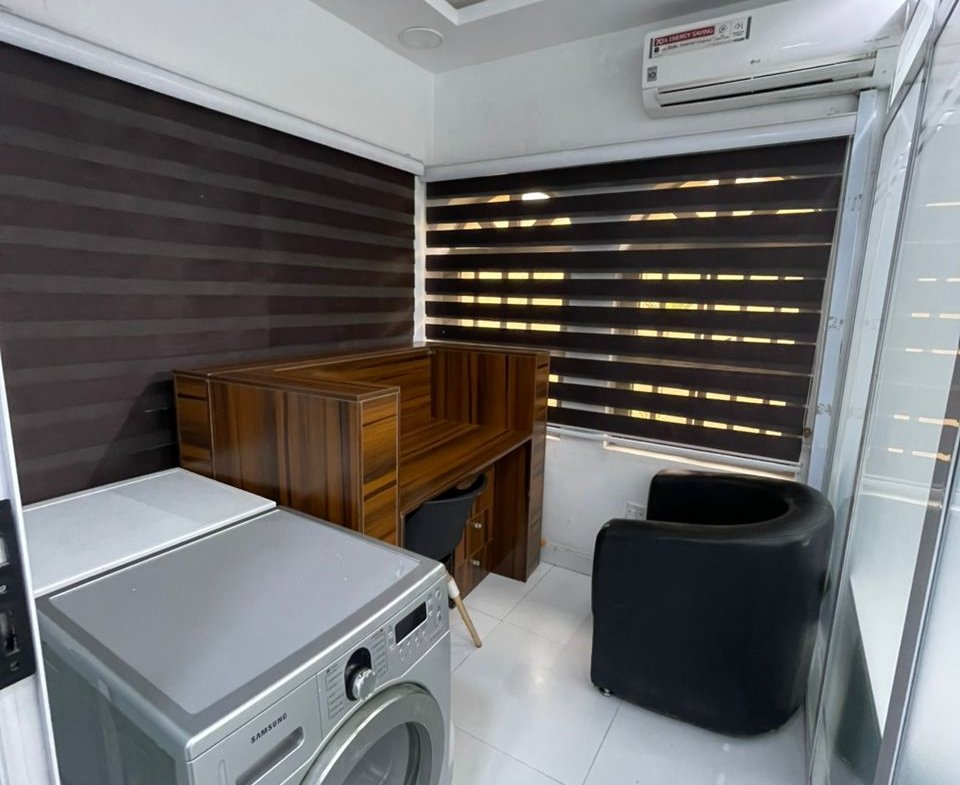 3 Room Office Space for Rent in Lekki Phase 1, Lagos