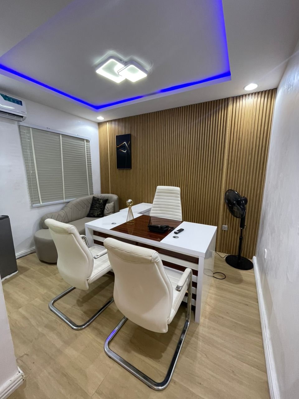 3 Room Office Space for Rent in Lekki Phase 1, Lagos