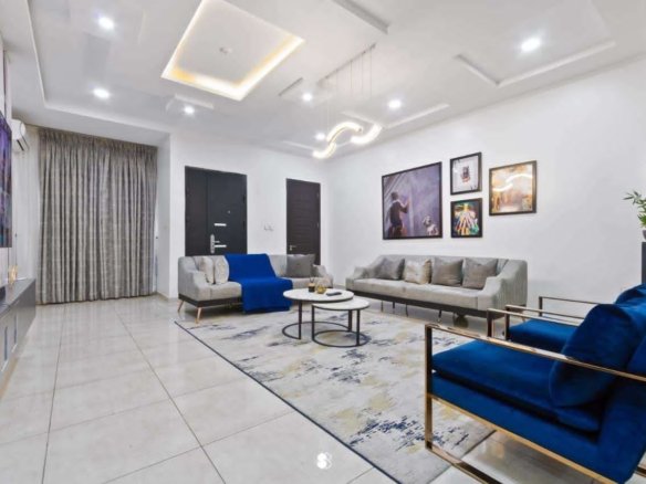 4 bedroom terraced duplex with a bq