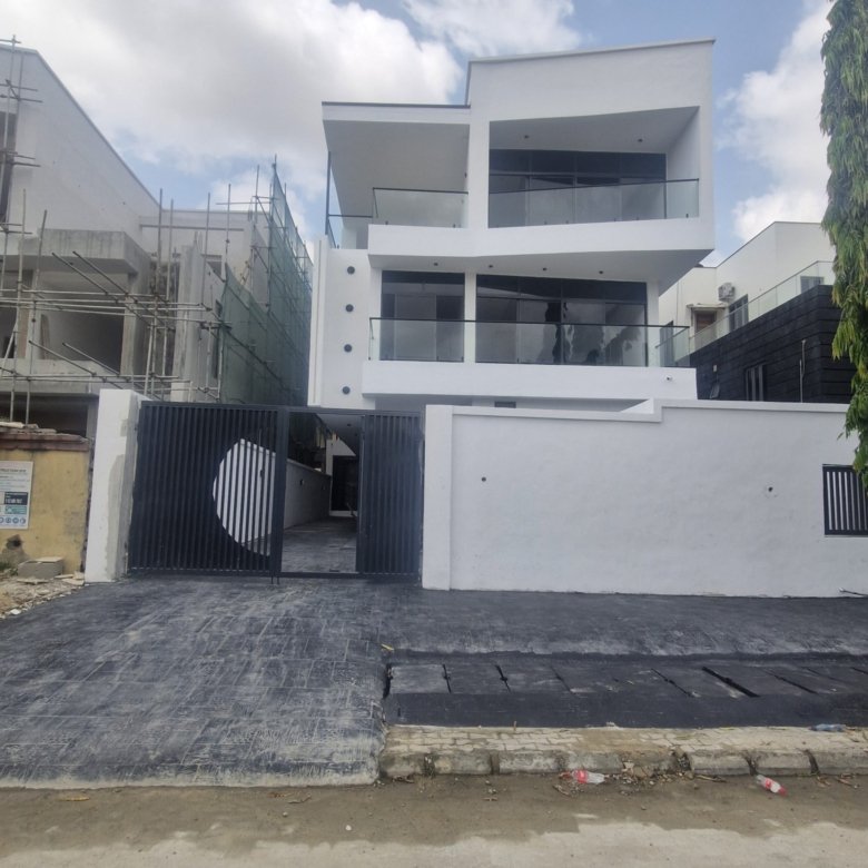 5 BED DETACH DUPLEX