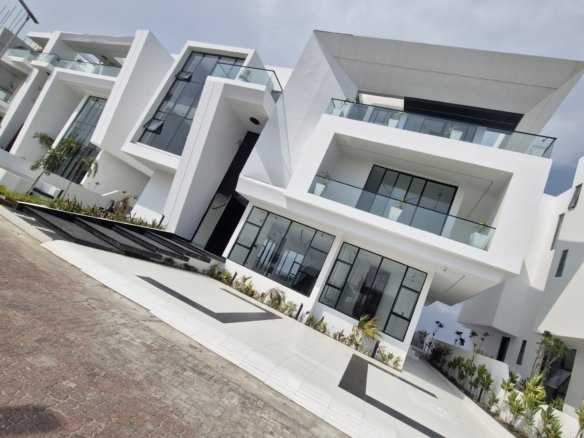 Luxury 5 Bedroom Detached Mansion for Sale in Osapa, Lekki