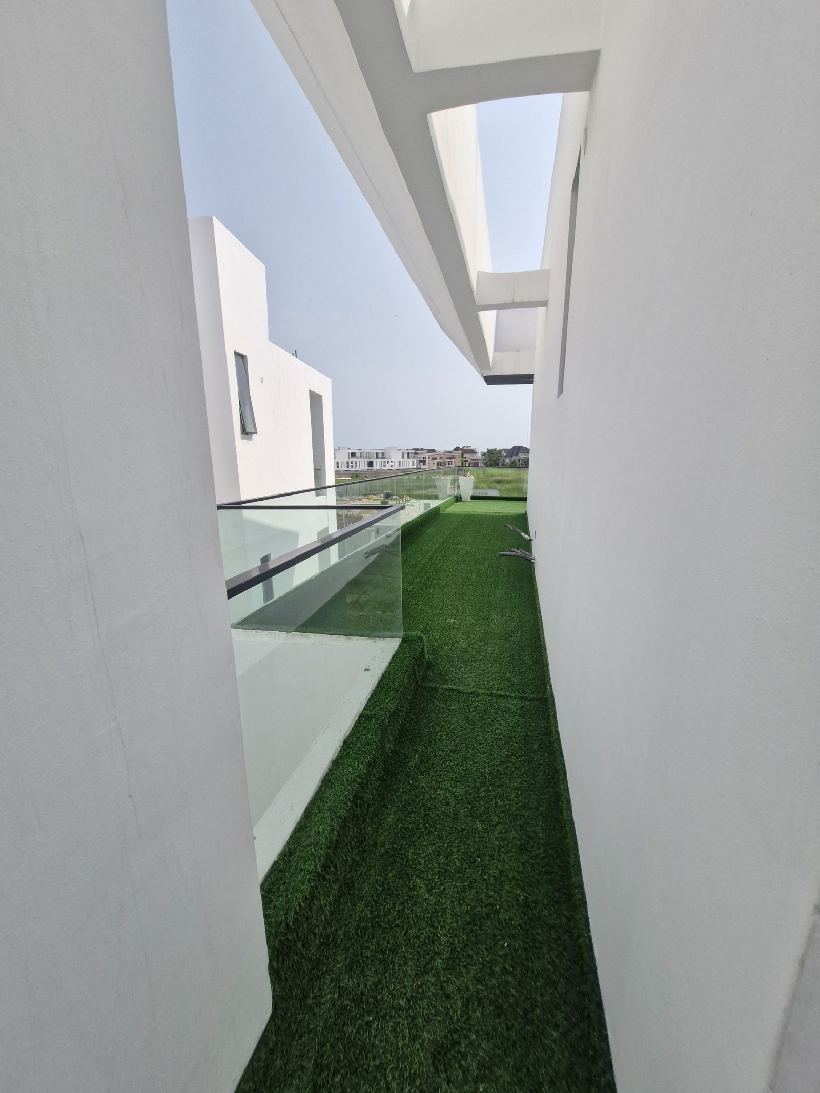 Luxury 5 Bedroom Detached Mansion for Sale in Osapa, Lekki