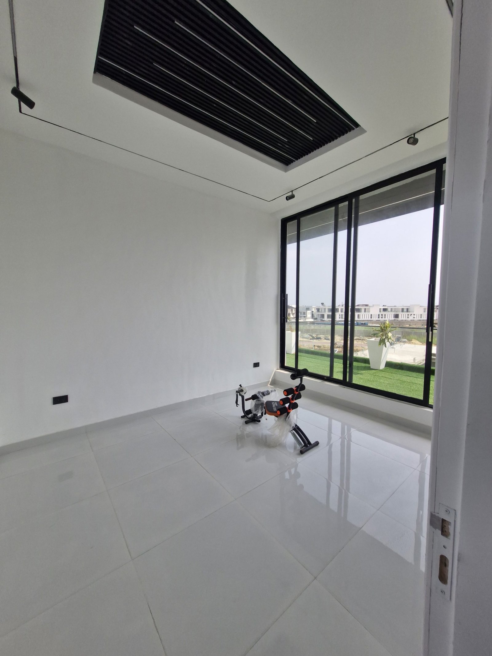 Luxury 5 Bedroom Detached Mansion for Sale in Osapa, Lekki