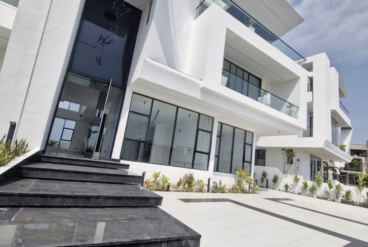 Luxury 5 Bedroom Detached Mansion for Sale in Osapa, Lekki