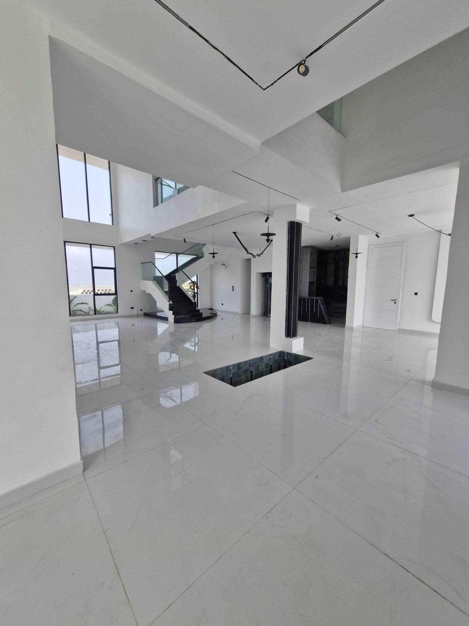 Luxury 5 Bedroom Detached Mansion for Sale in Osapa, Lekki
