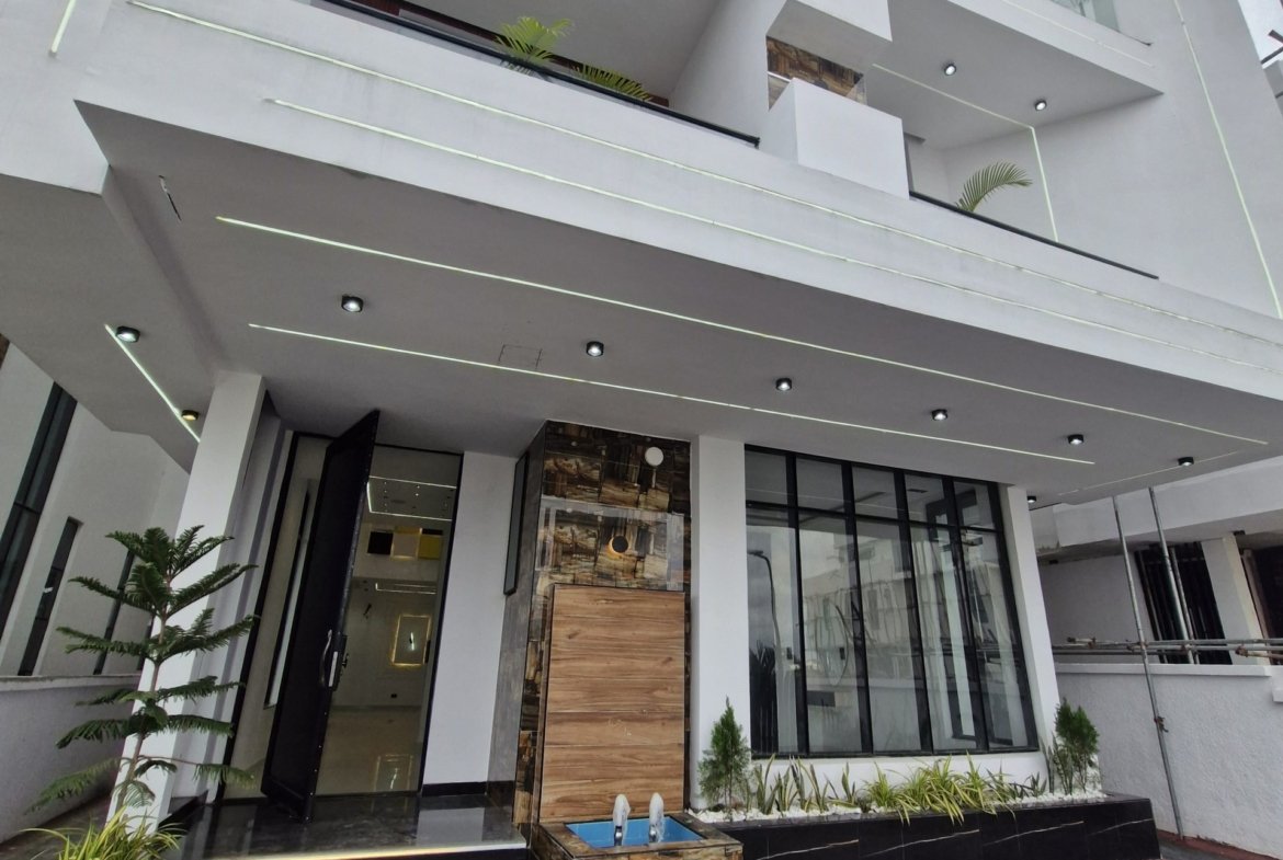 5 Bedroom Luxury Detached Duplex for Sale in Chevron, Lekki