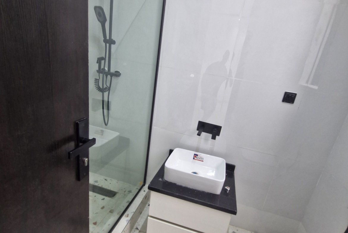 5 Bedroom Luxury Detached Duplex for Sale in Chevron, Lekki