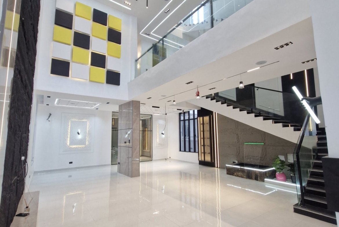 5 Bedroom Luxury Detached Duplex for Sale in Chevron, Lekki