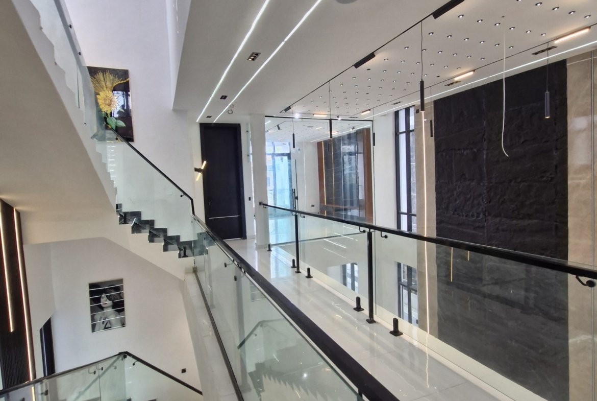 5 Bedroom Luxury Detached Duplex for Sale in Chevron, Lekki