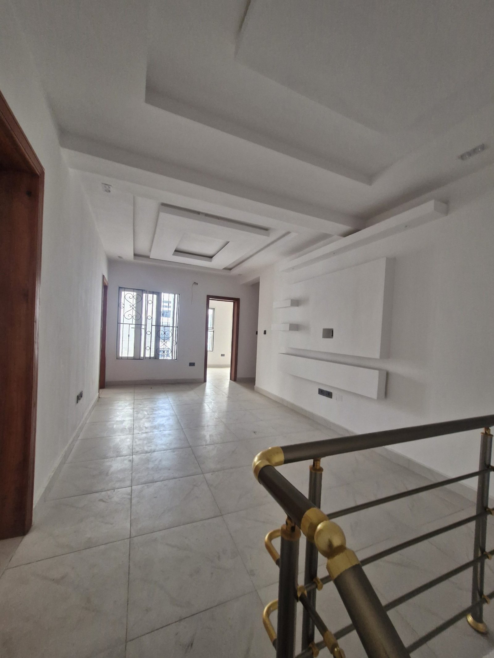 5 bedroom masionnette with home officestudy 5 5 Bedroom Maisonette with Home Office/Study for Sale