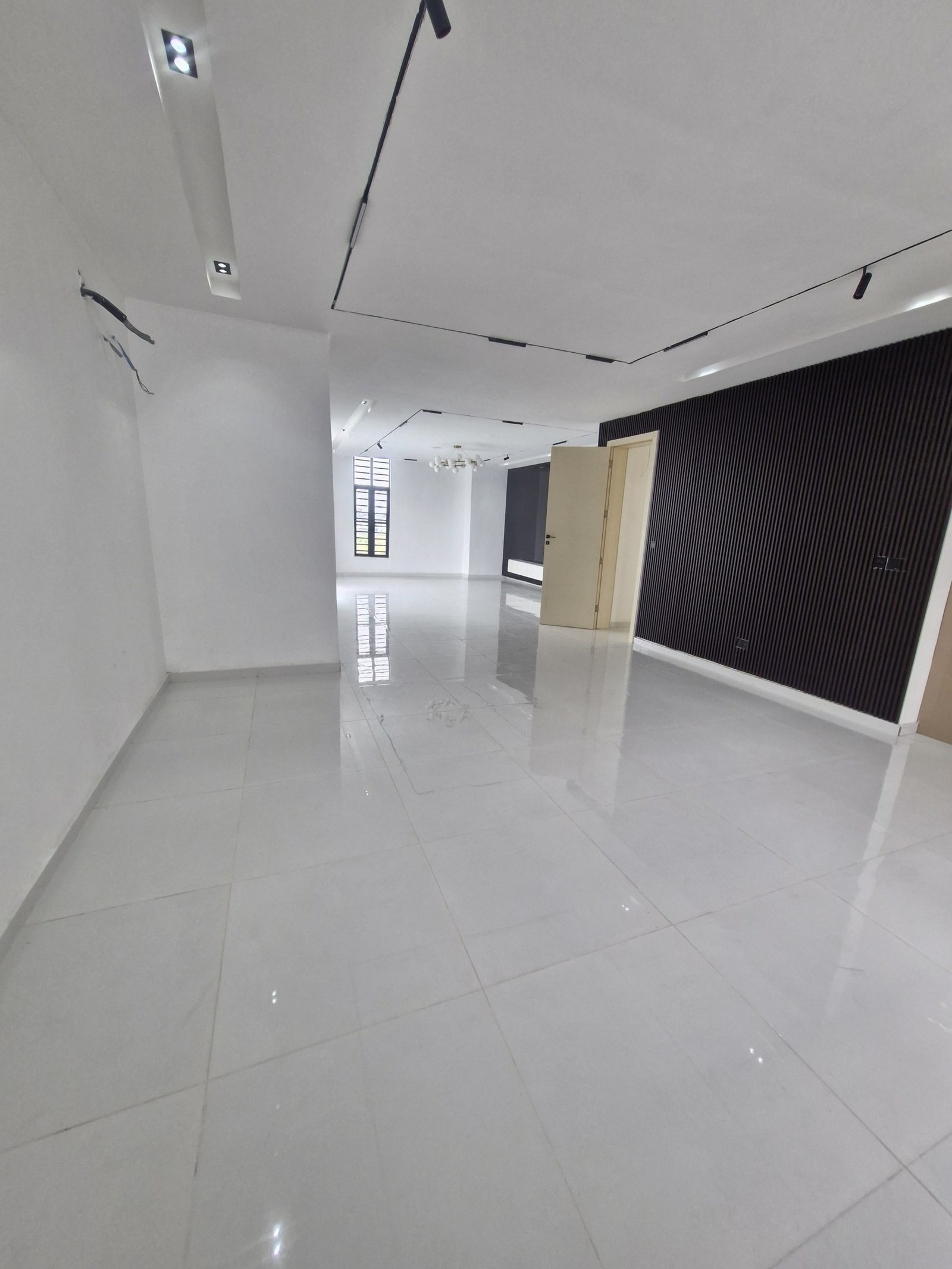 6 Bedroom Fully Detached Duplex for Sale in Chevron, Lekki