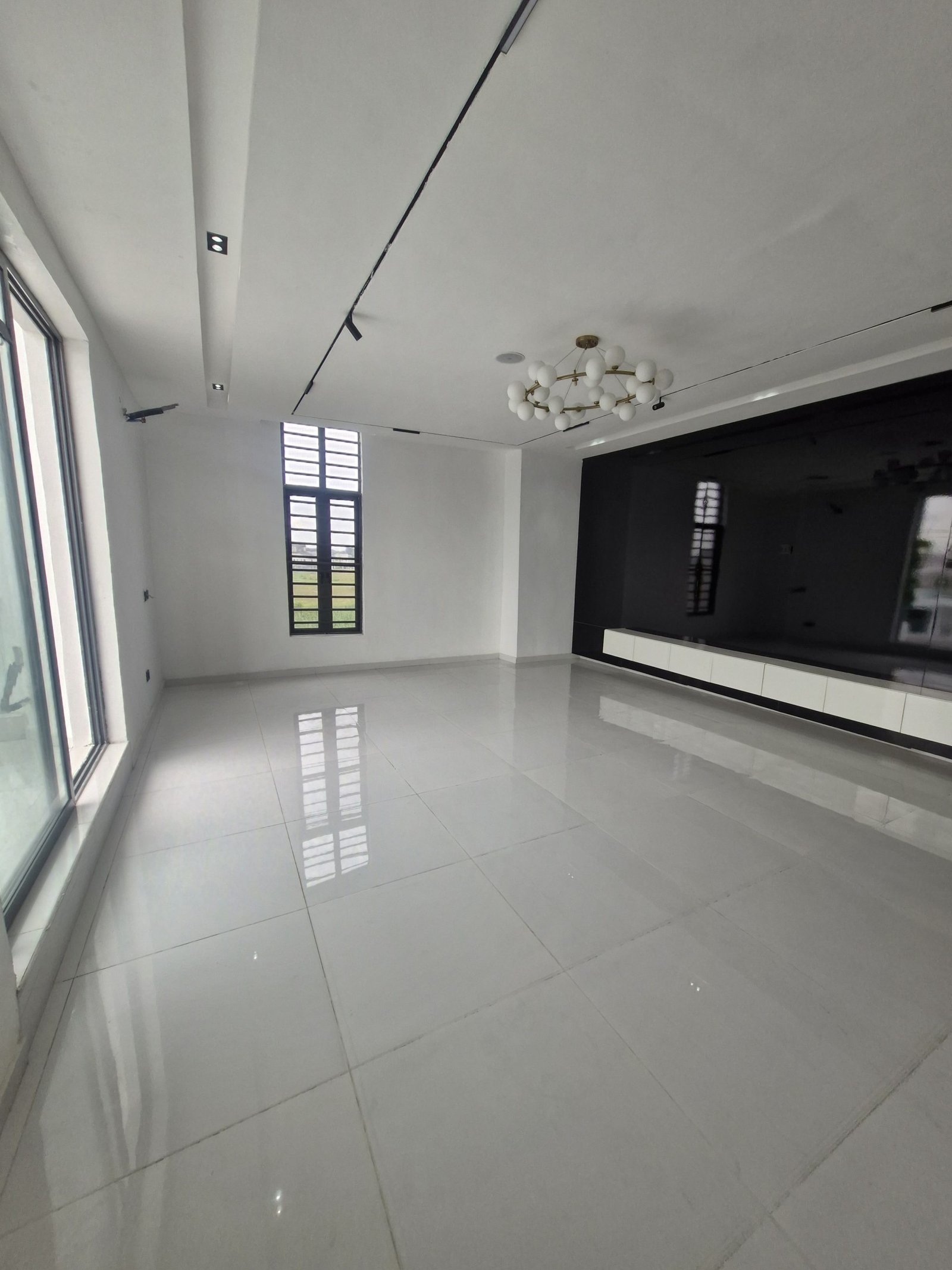 6 Bedroom Fully Detached Duplex for Sale in Chevron, Lekki