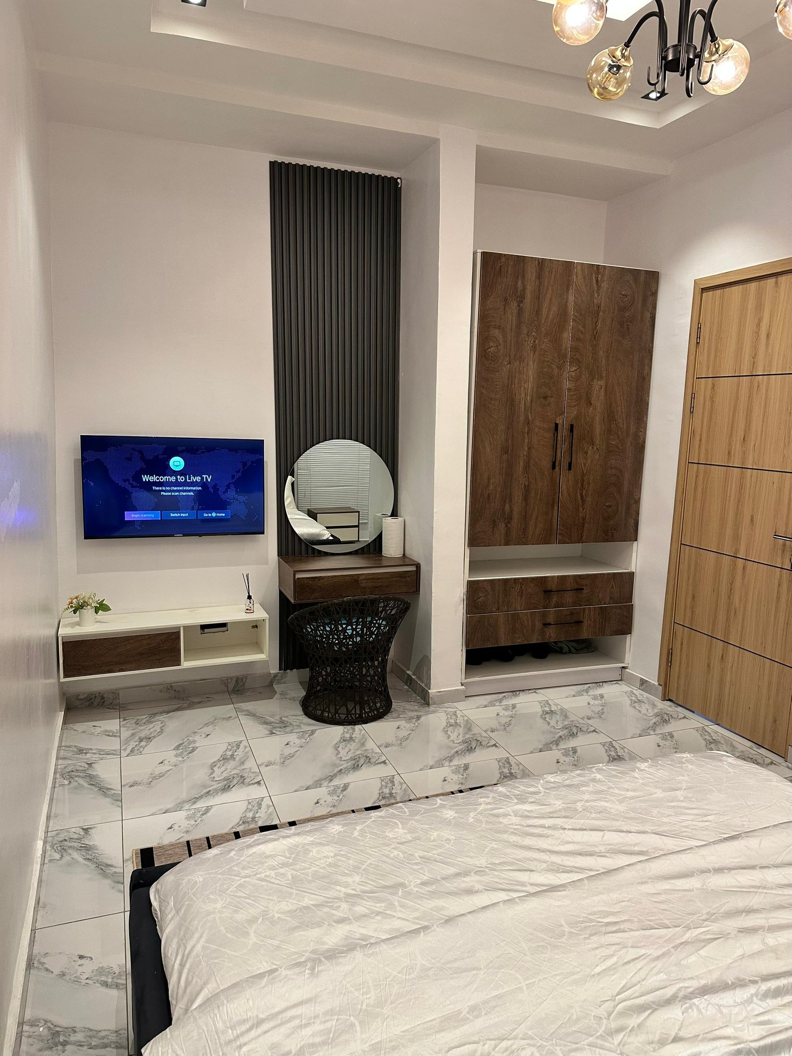 luxe 2 bed with ps5, pool, gym 0 Luxe 2 Bedroom Shortlet Flat for Rent in Ikate, Lekki