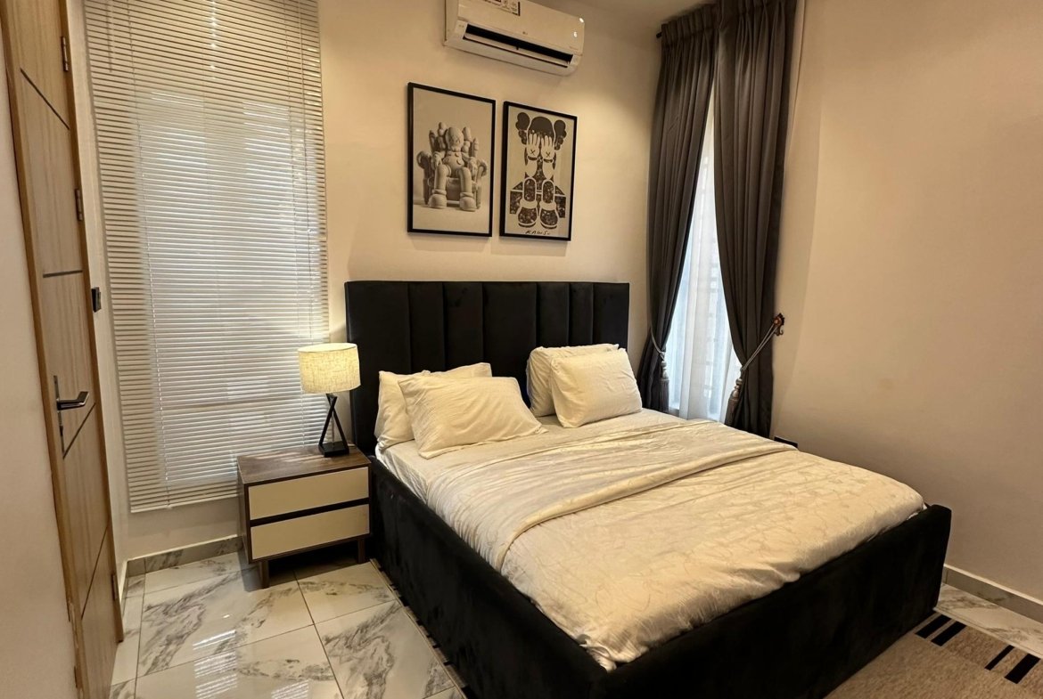Luxe 2 Bedroom Shortlet Flat for Rent in Ikate, Lekki