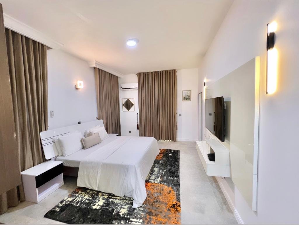 Short let flats in Oniru Victoria Island